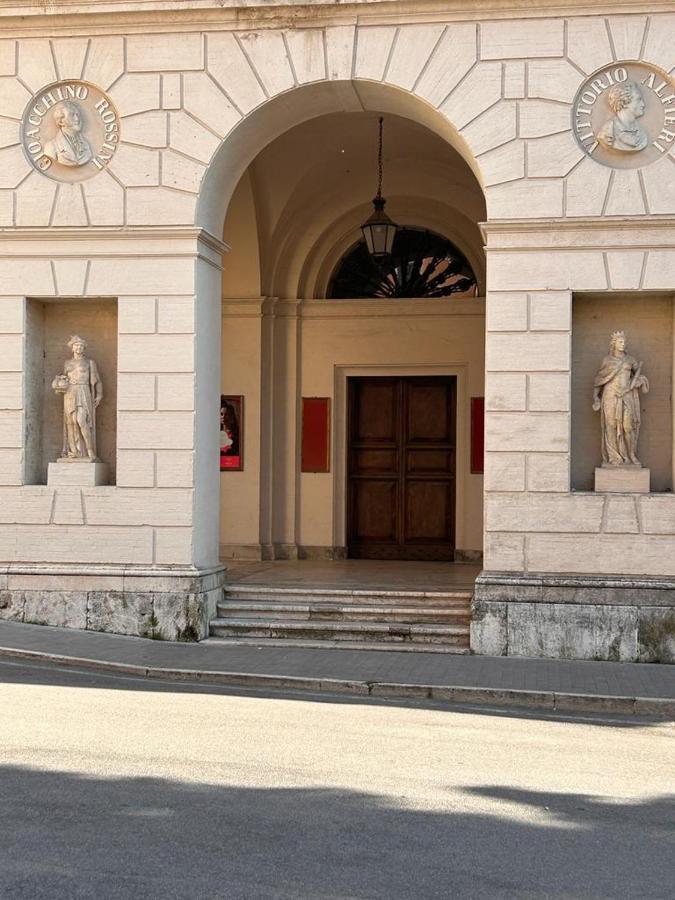 Vicoli E Arte Spoleto Appartement Buitenkant foto
