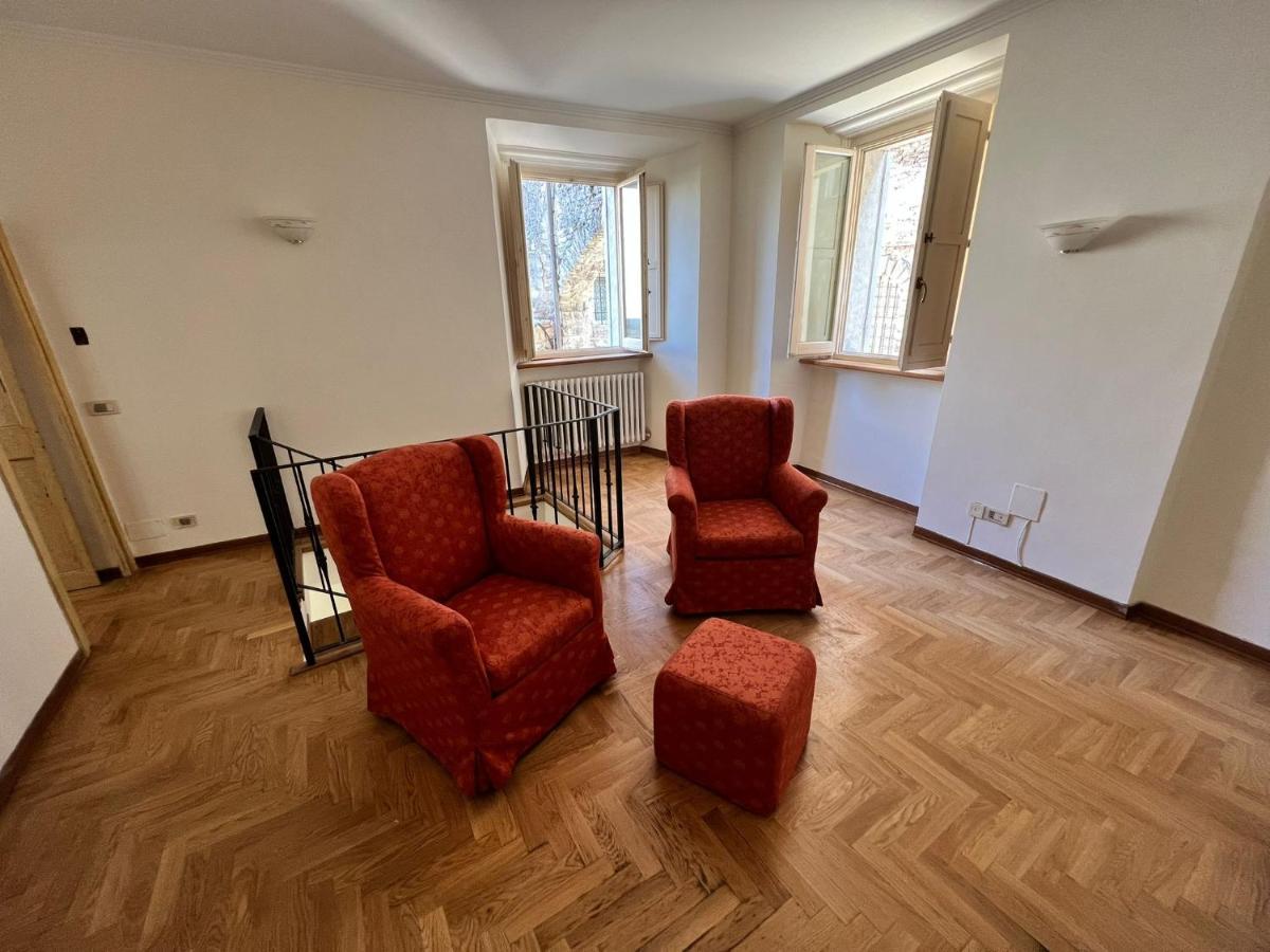 Vicoli E Arte Spoleto Appartement Buitenkant foto